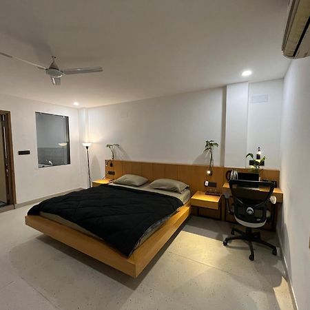 Vaara Bed & Breakfast Ню Делхи Екстериор снимка