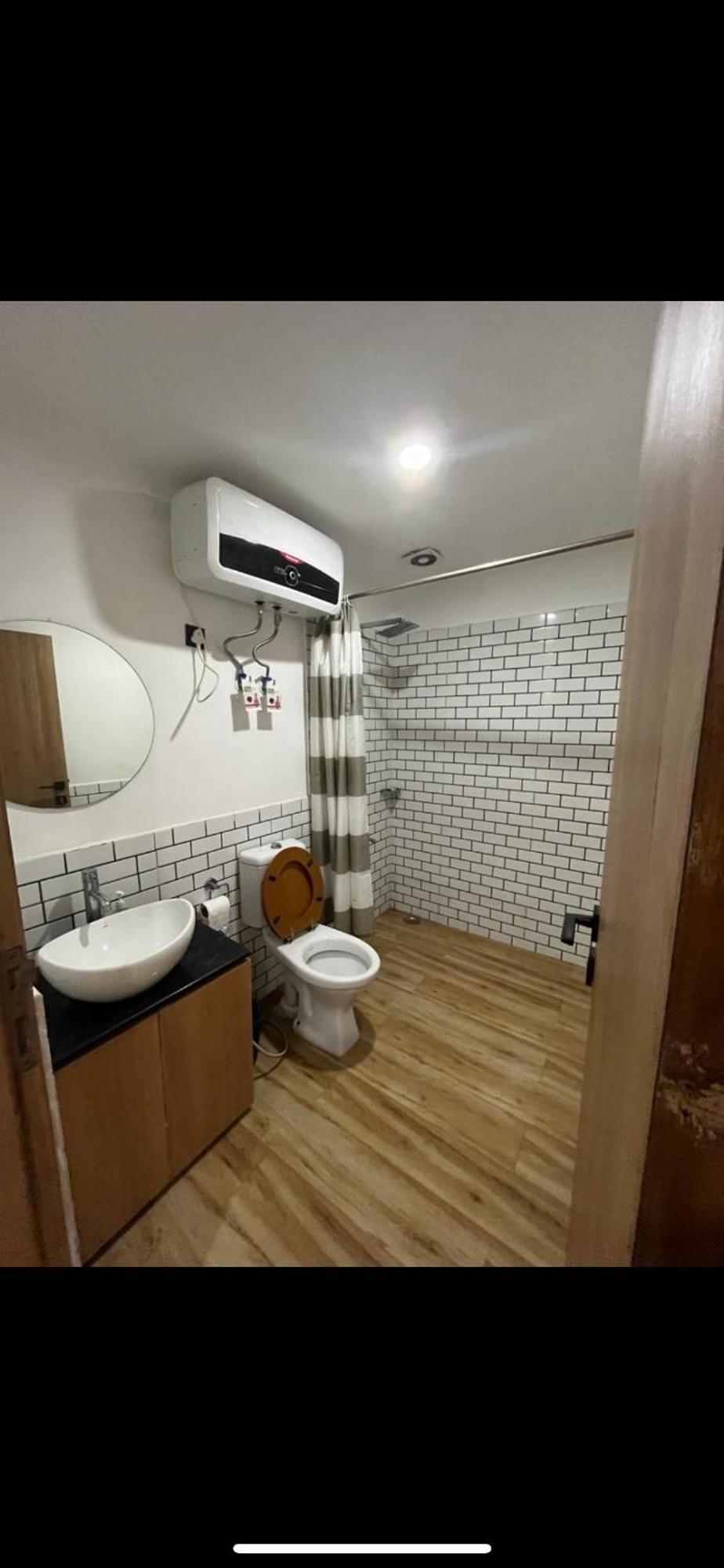 Vaara Bed & Breakfast Ню Делхи Екстериор снимка